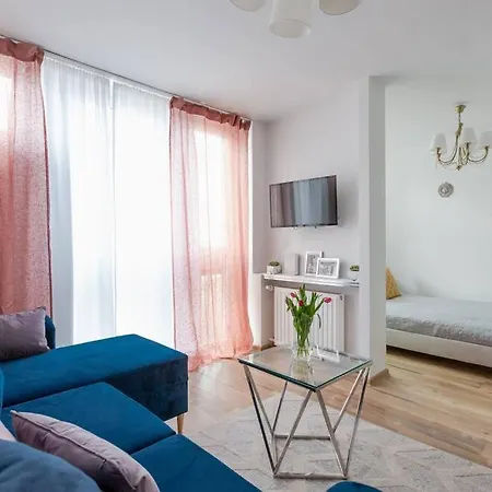 In The Heart Of Warsaw. Business&travel. شقة